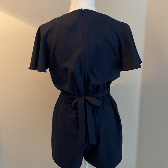 Navy shorts romper - Picture 5 of 8